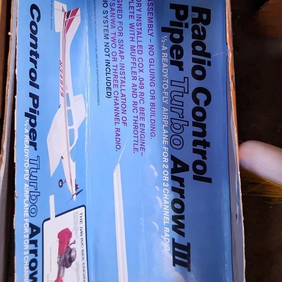 Cox Radio Control Piper Dakota Airplane Vintage, New In Box W Factory Engine. - Picture 6 of 8